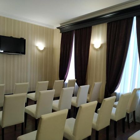 Hotel Business Apartments Dnipro Luaran gambar