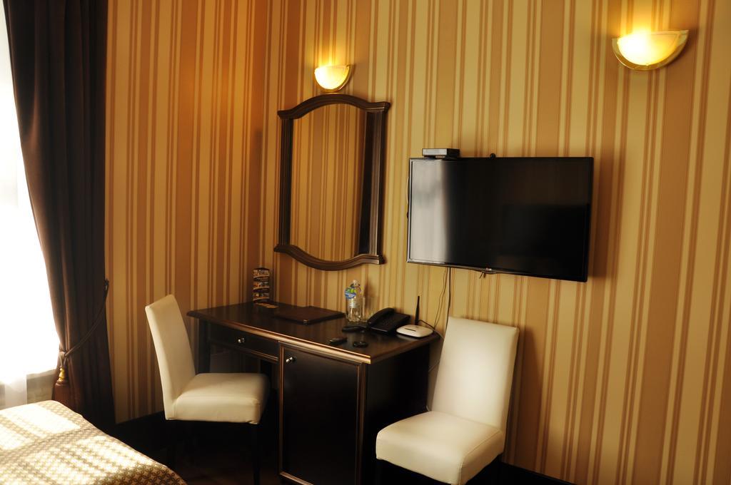 Hotel Business Apartments Dnipro Bilik gambar