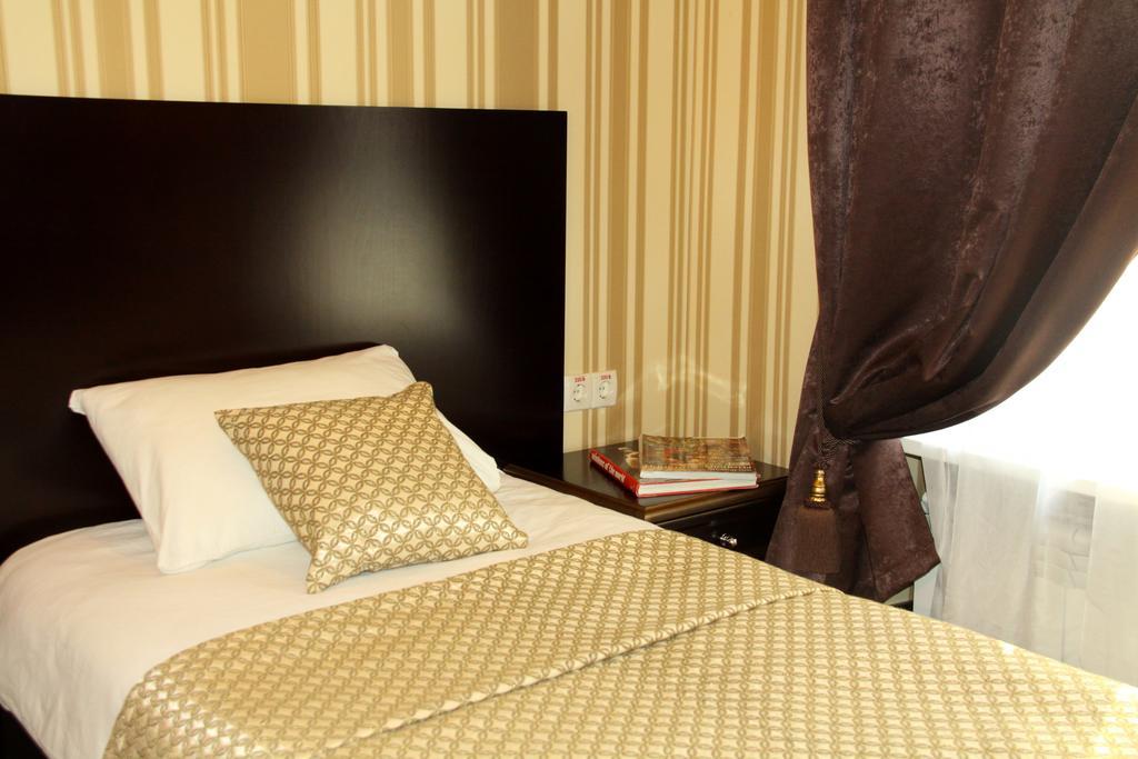 Hotel Business Apartments Dnipro Bilik gambar