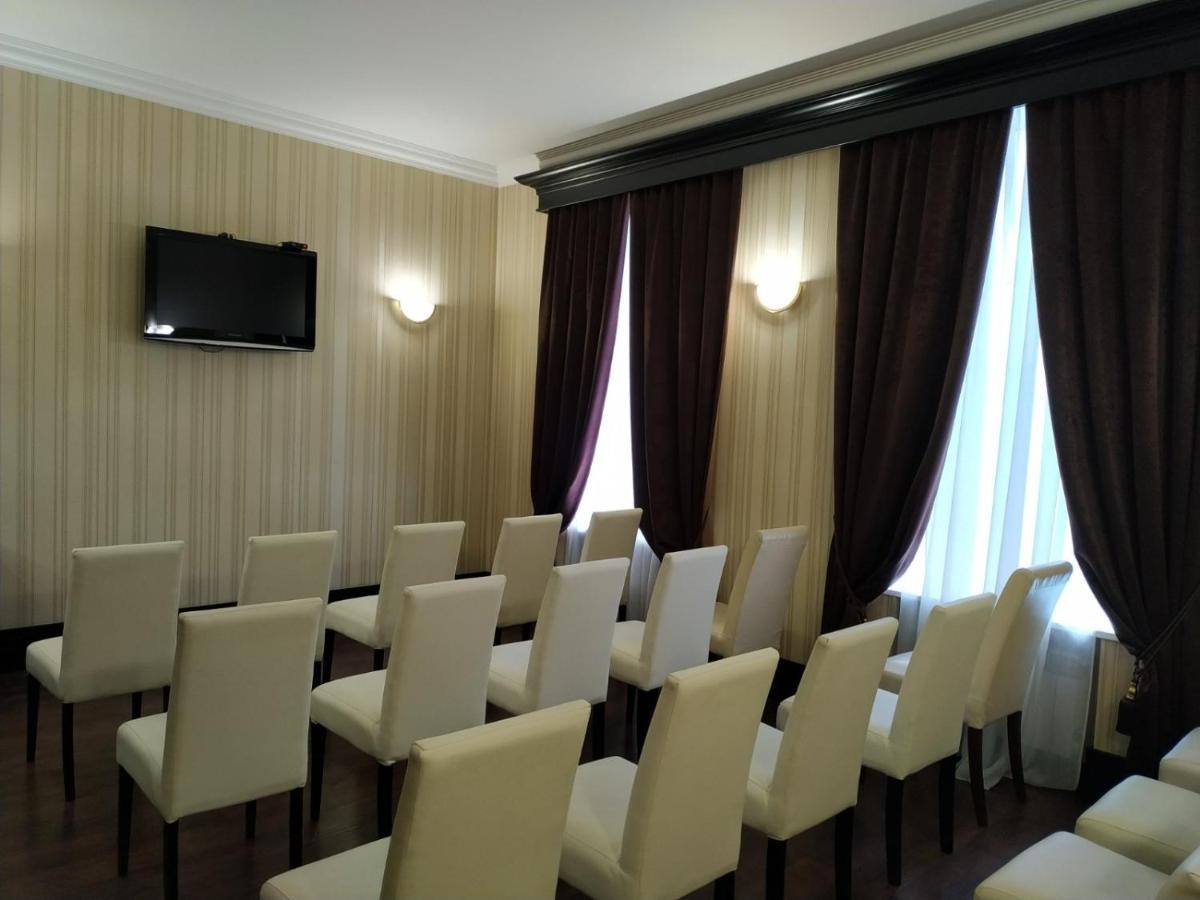 Hotel Business Apartments Dnipro Luaran gambar